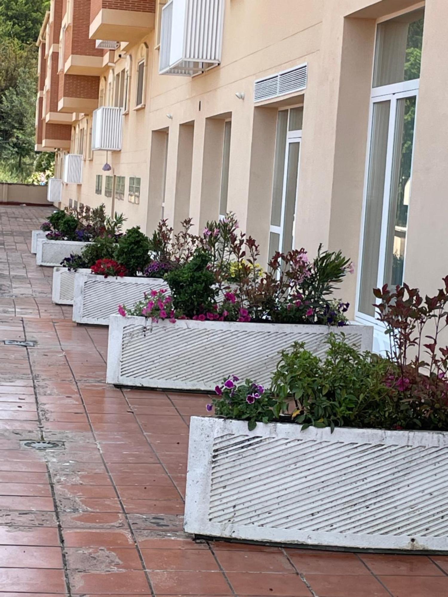 Aljama Burgos Aparthotel Exterior photo